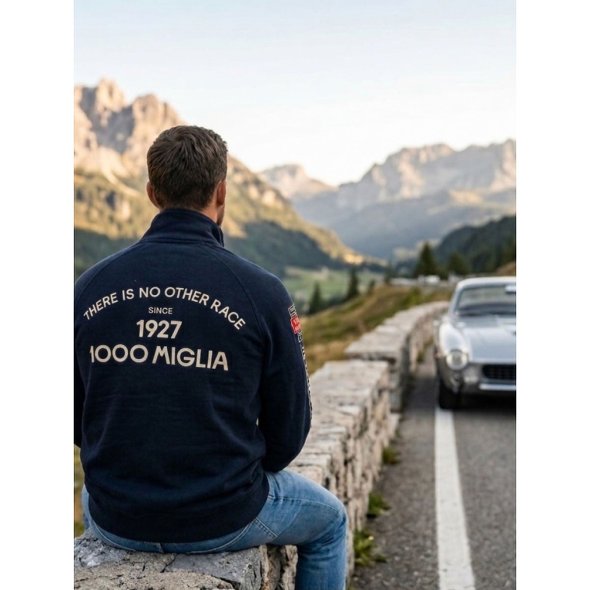 Mille Miglia｜フルジップ スウェットシャツ｜アウター｜ネイビー｜モデル着用