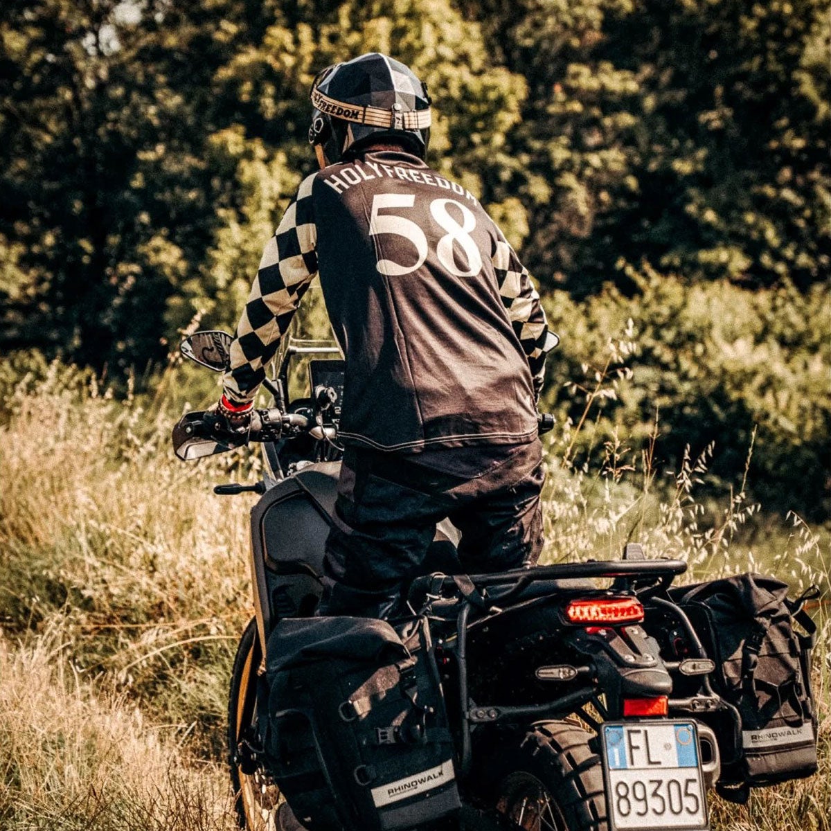 HolyFreedom｜ファートバック ジャージ｜MXジャージ｜ベージュ｜モデル着用