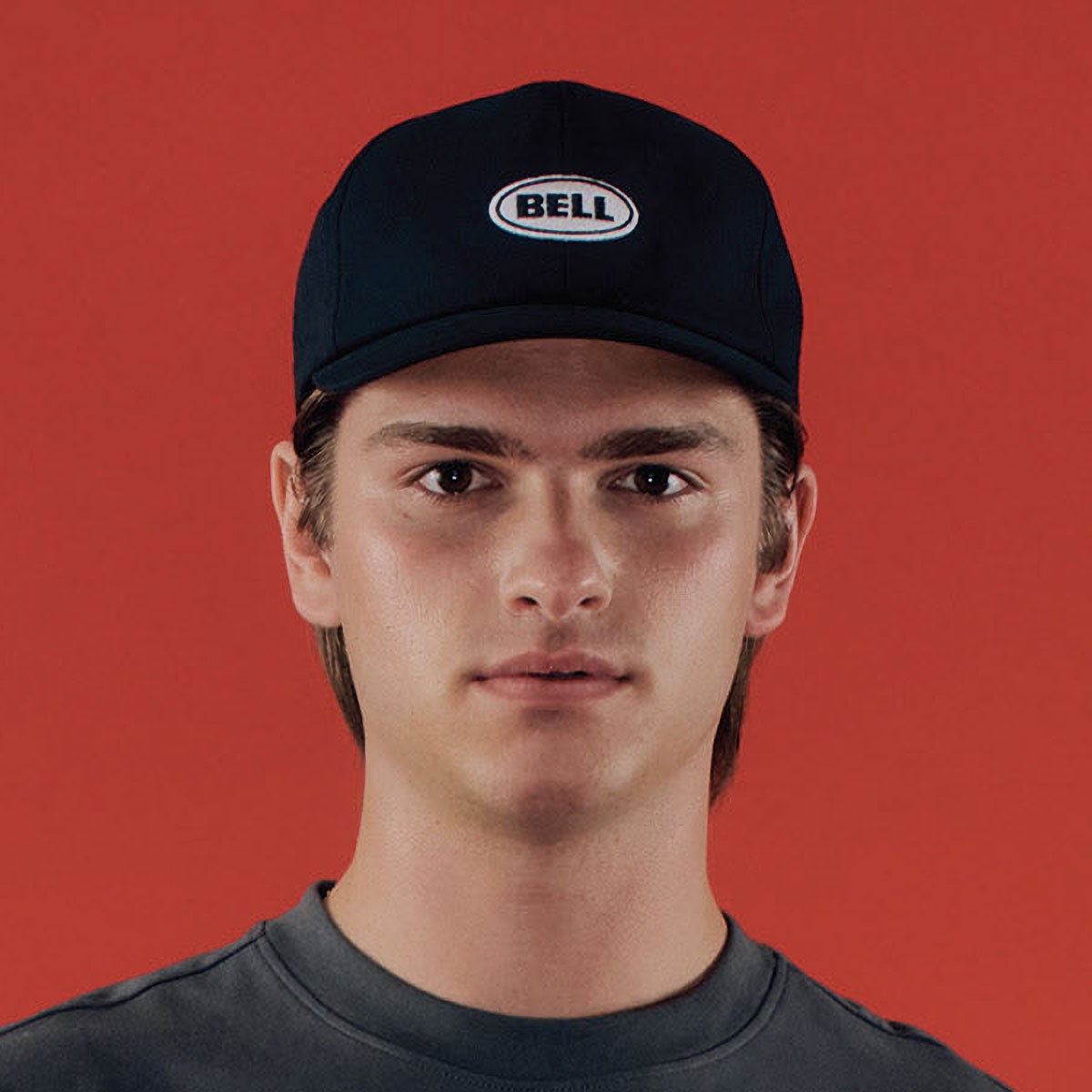 BELL｜インダストリー アンストラクチャド キャップ｜帽子｜ブラック｜モデル着用