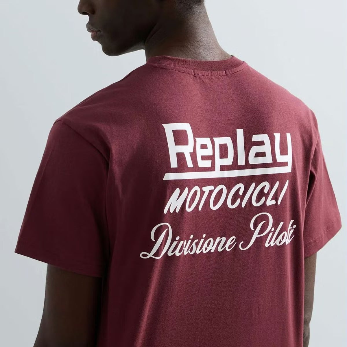 REPLAY｜レギュラーフィット モトチークリ Tシャツ｜Tシャツ｜ポートロイヤル｜モデル着用