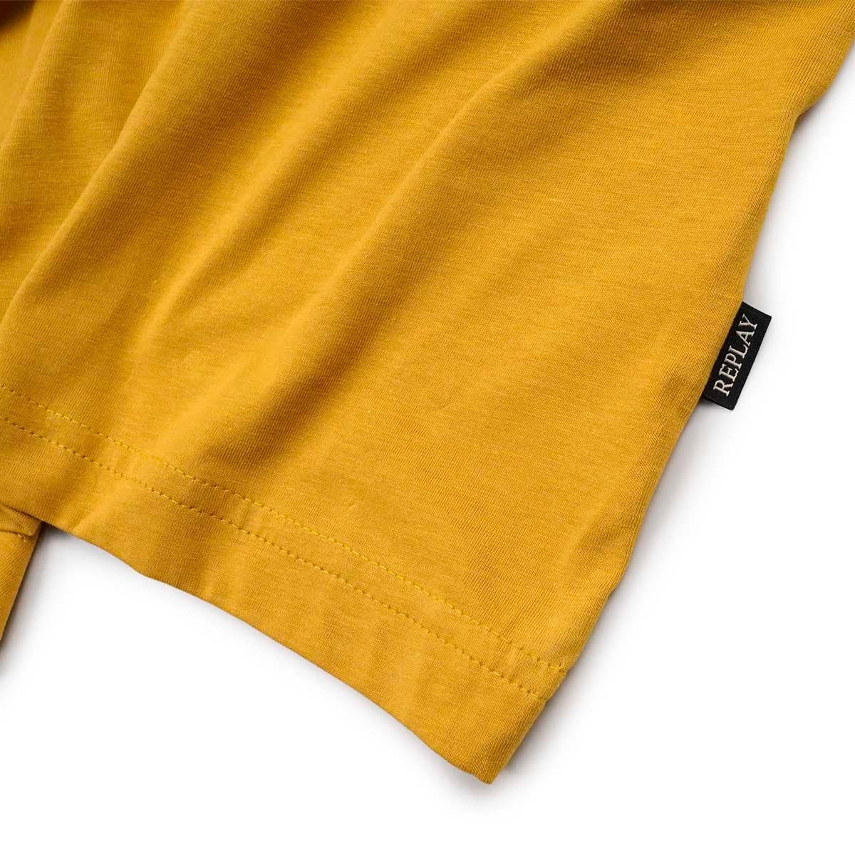 REPLAY｜レギュラーフィット オフィチーナ Tシャツ｜Tシャツ｜モデル着用