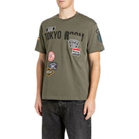 REPLAY｜レギュラーフィット トウキョウ ルーム Tシャツ｜Tシャツ｜アイビーグリーン｜モデル着用