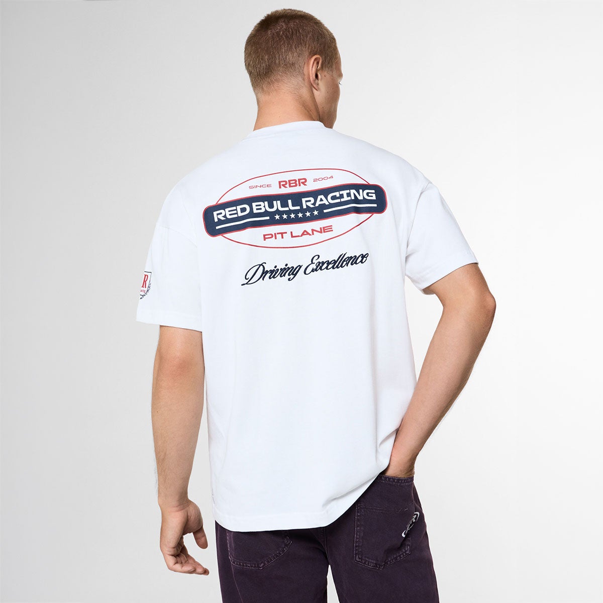Pepe Jeans｜ぺぺ×レッドブル メンズ スピード Tシャツ｜Tシャツ｜ホワイト｜モデル着用