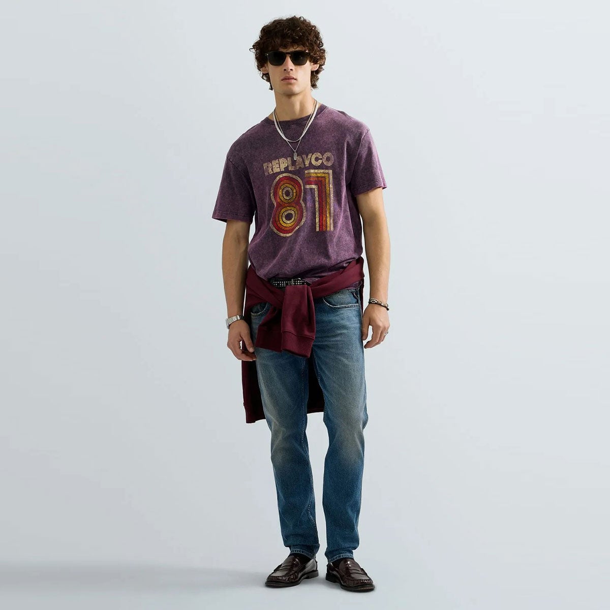 REPLAY｜レギュラーフィットエイティーズ Tシャツ｜トップス｜オーキッド｜モデル着用