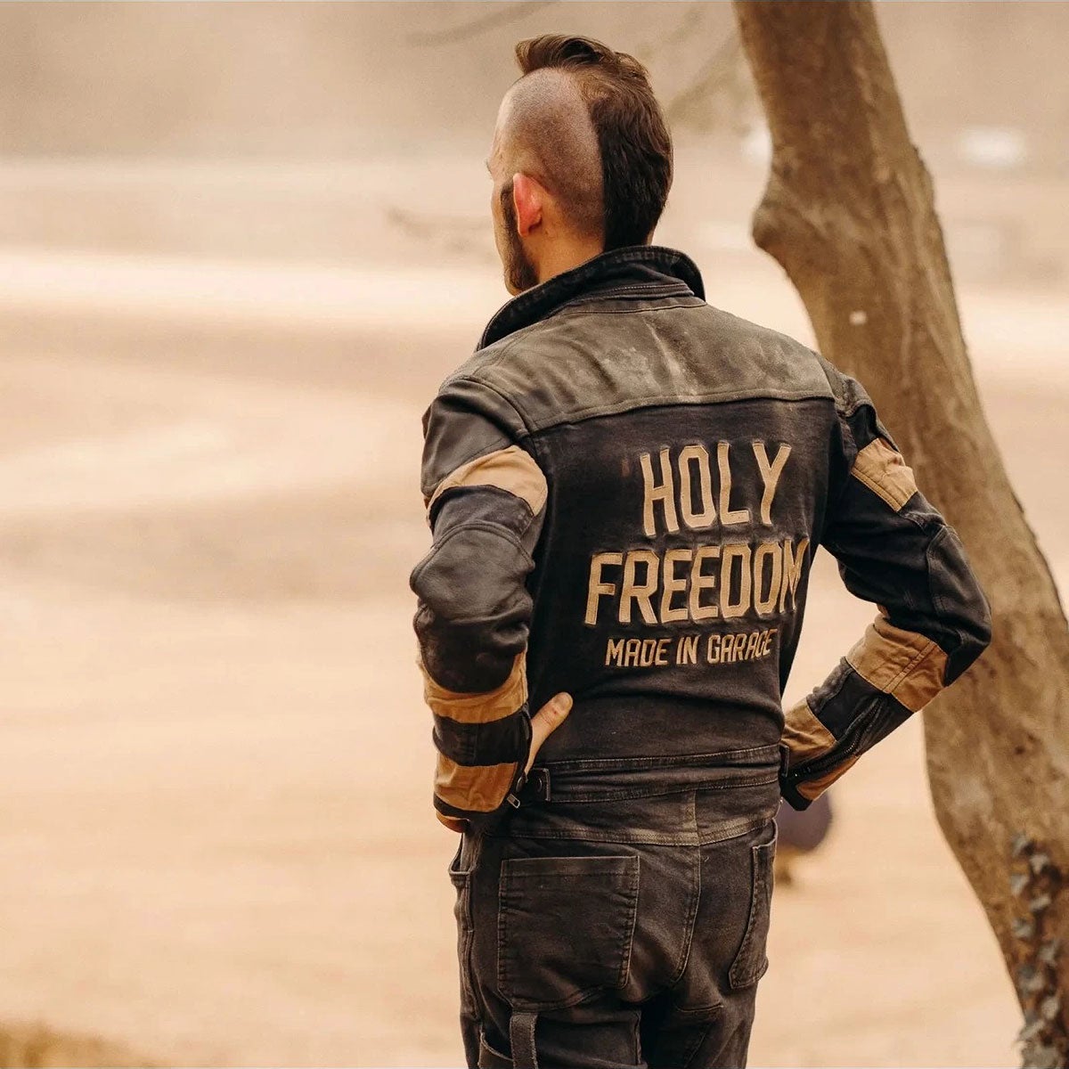 HolyFreedom｜トゥットネロ｜オーバーオール｜ブラック｜モデル着用