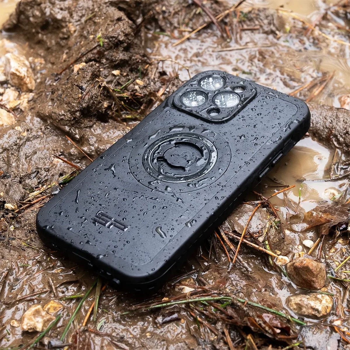 SP CONNECT｜IPHONE 18 / PRO / ProMax Xtreme スマートフォンケース｜雑貨｜ブラック｜使用イメージ
