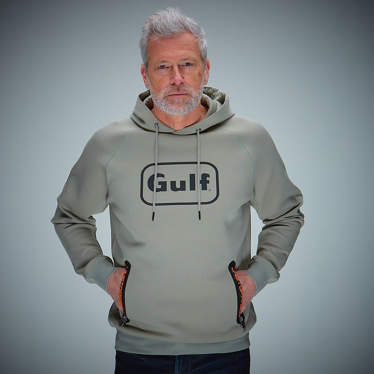 GULF｜ガルフ ストレッチ フーディ｜ウェア｜オリーブ｜モデル着用