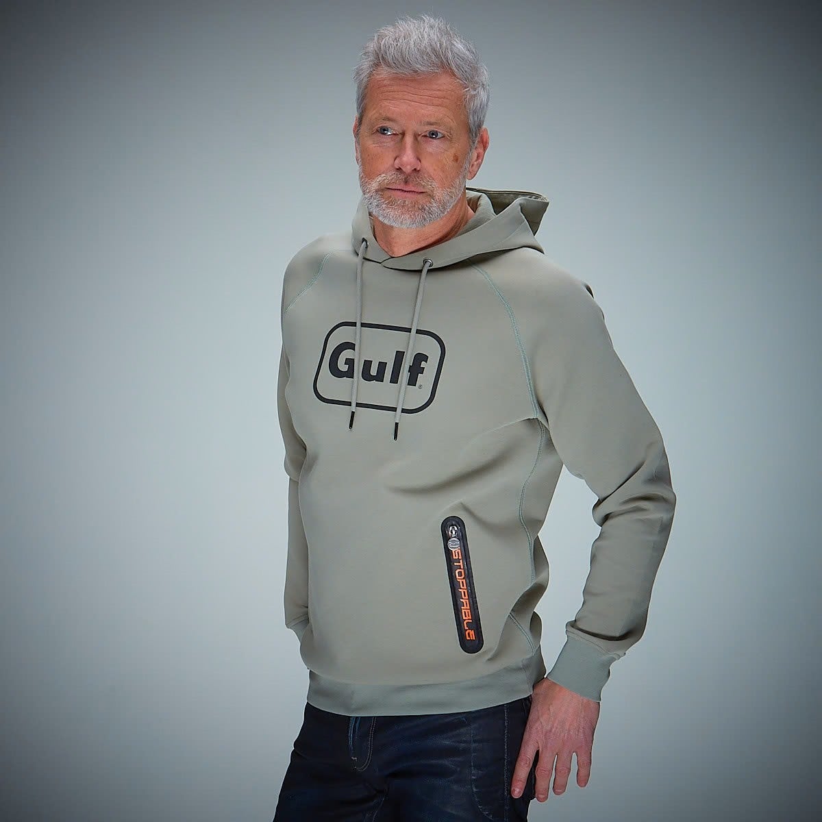 GULF｜ガルフ ストレッチ フーディ｜ウェア｜オリーブ｜モデル着用