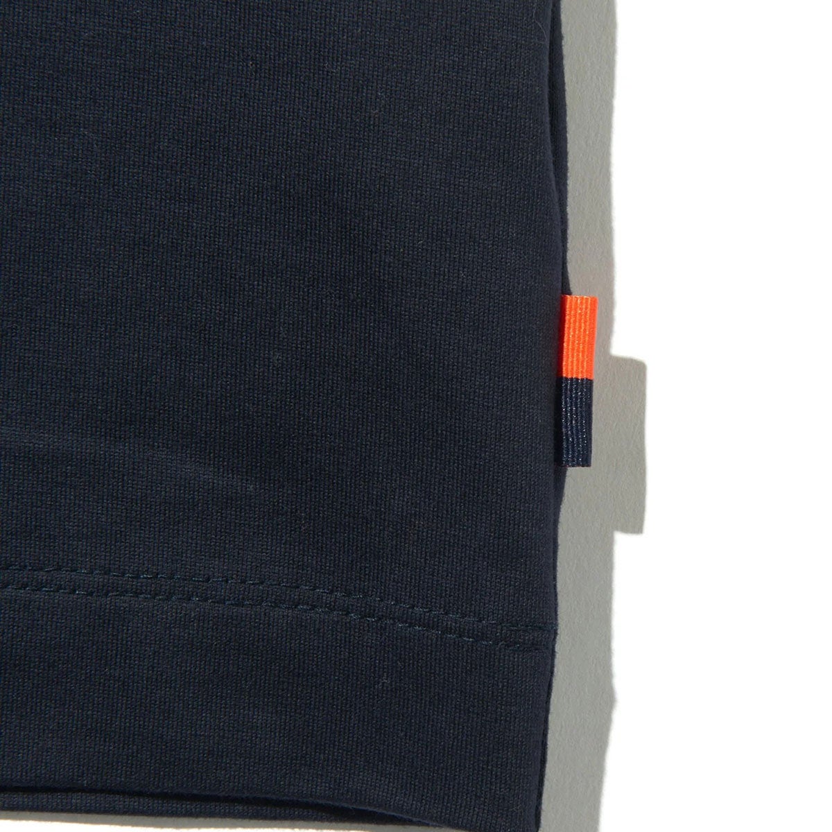 ARTA｜ARTA CVSTOS バックロゴ Tシャツ｜ウェア｜ネイビー
