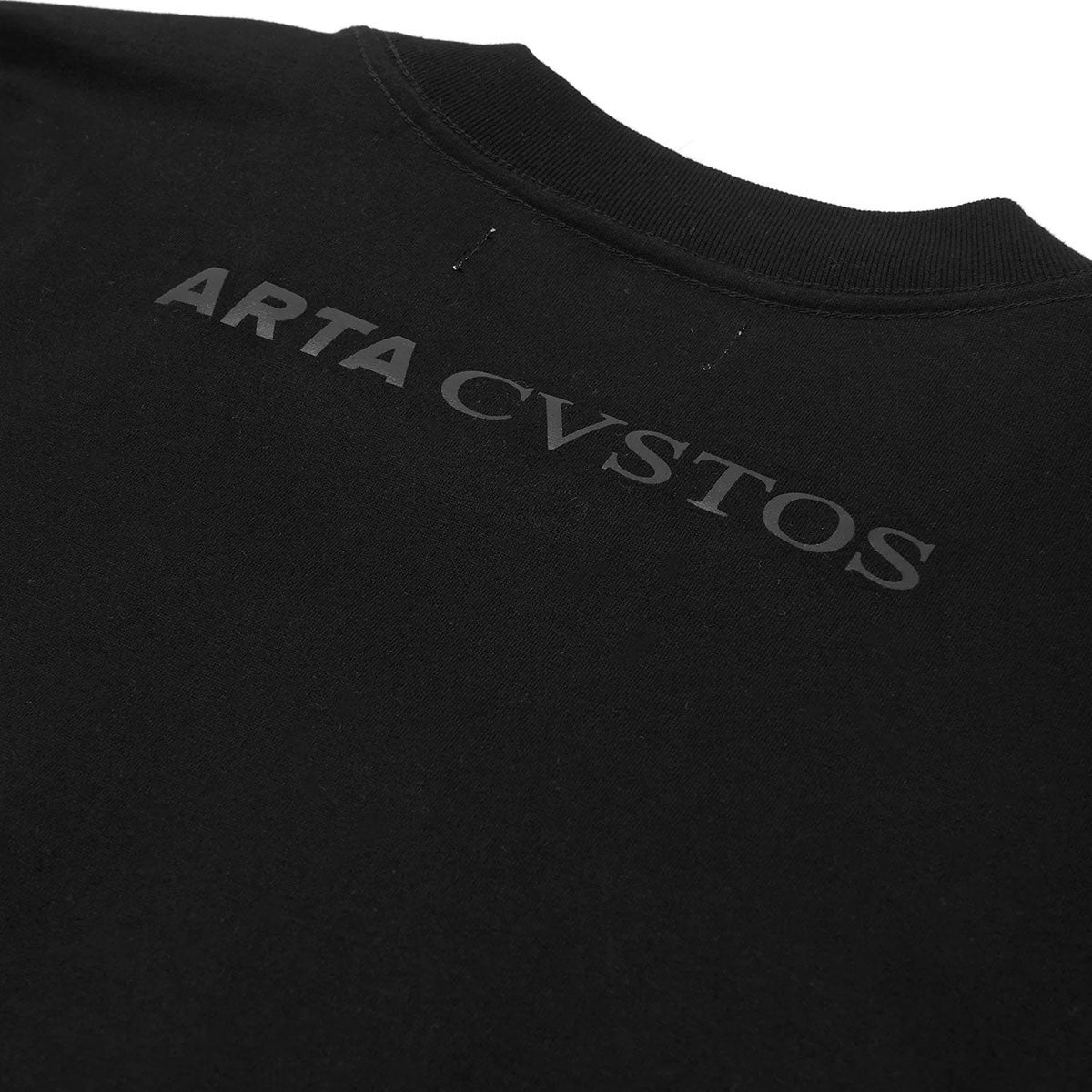 ARTA｜ARTA CVSTOS バックロゴ Tシャツ｜ウェア｜ブラック